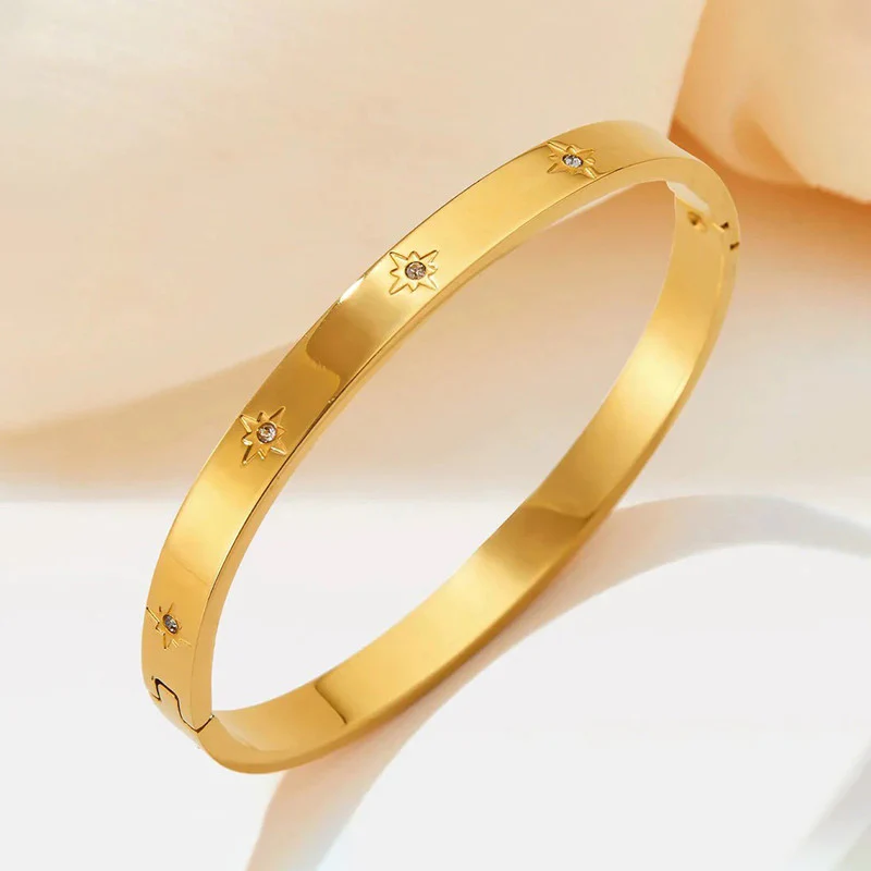 Floral Diamond Studded Bangle