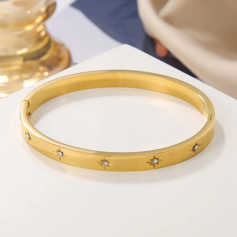 Floral Diamond Studded Bangle